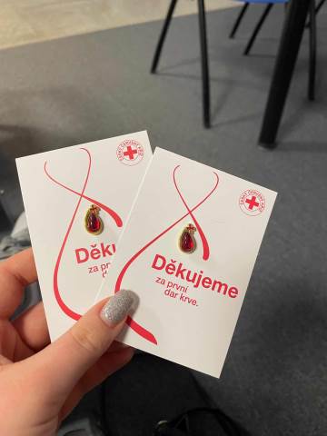 Naši žáci pomáhají: společné darování krve v Boskovicích