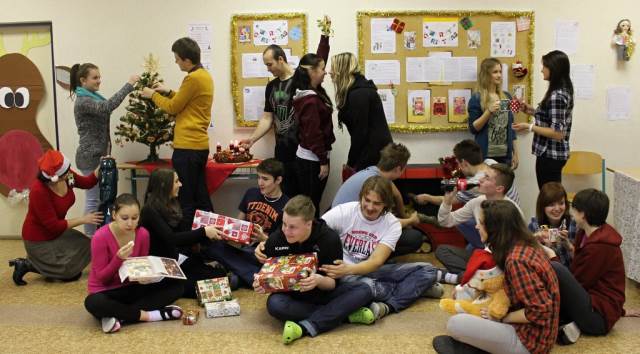 Aktivity předmětové komise anglického jazyka měsíc za měsícem